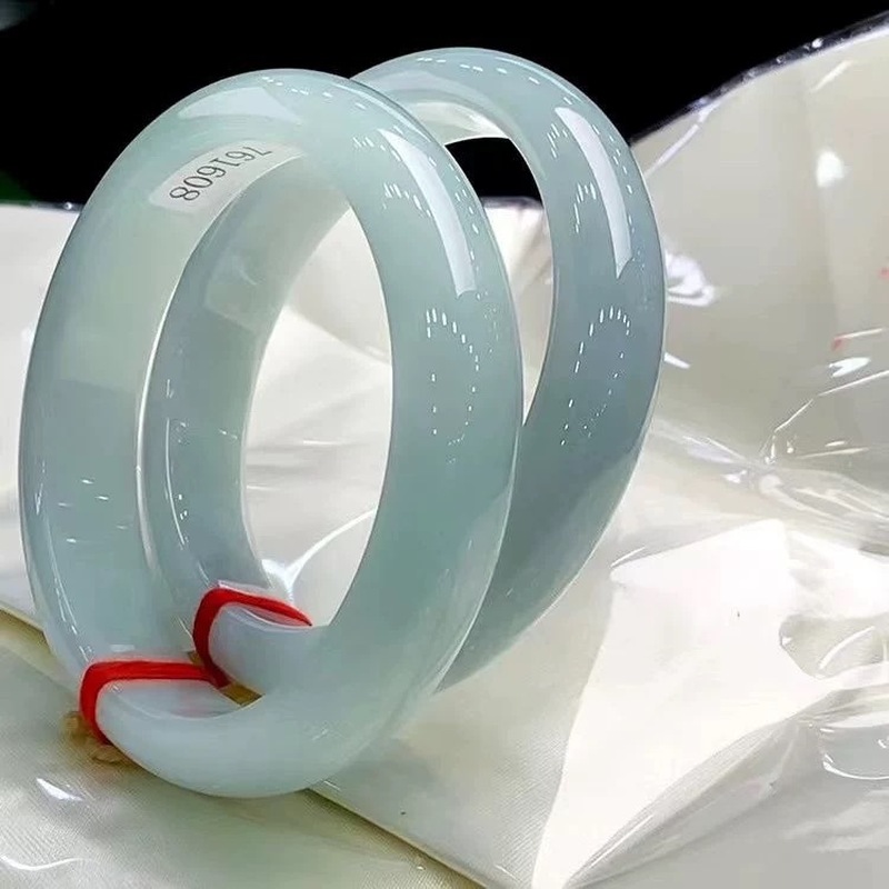 Old Mine Icy Burmese Bracelet, - огляд і ціна Lighting & Home Decor Studio Photos