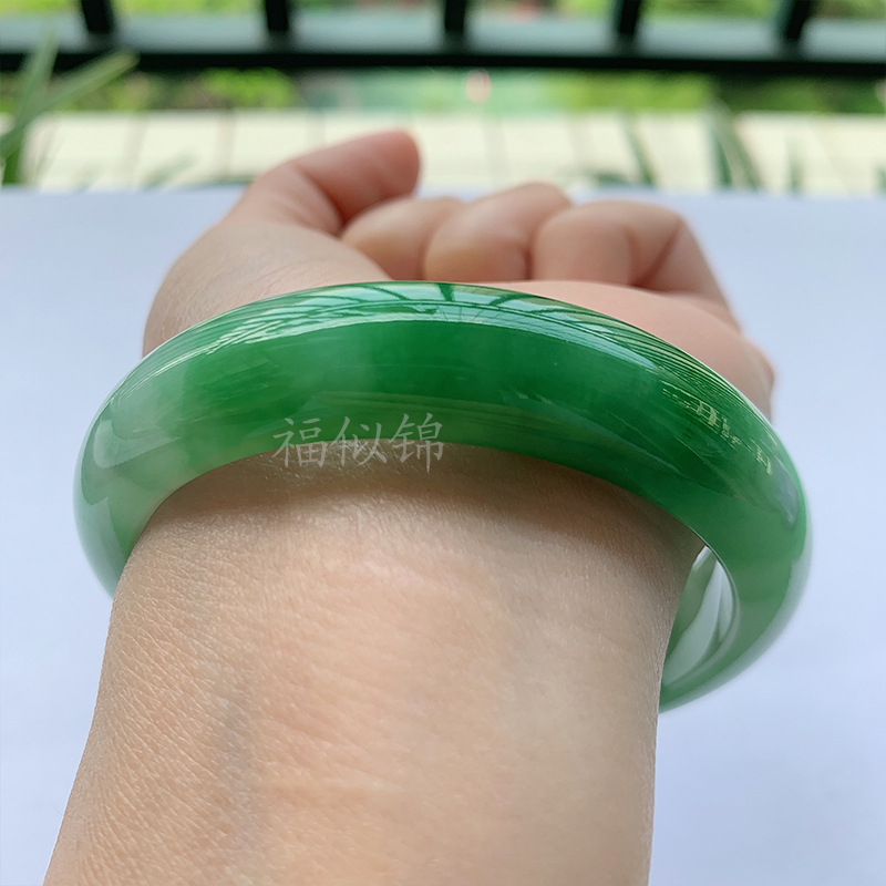 Old Mine Icy Jadeite Bracelet, - огляд і ціна Lighting & Home Decor Studio Photos